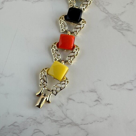 Coro Thermoset Link Bracelet 1950s Lucite - Picture 11 of 11